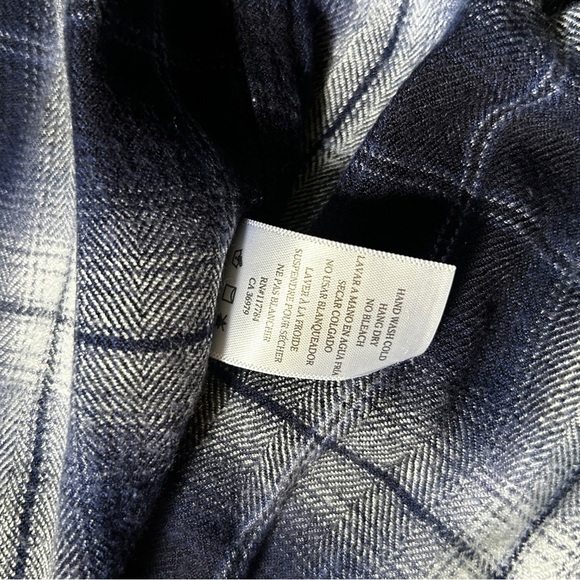 RAILS Hunter blue and white plaid Button-Up Shirt large - Picture 5 of 8